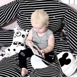 Noir Et Blanc Idees Deco Pour Chambre Bebe Enfant Un Max D Idees